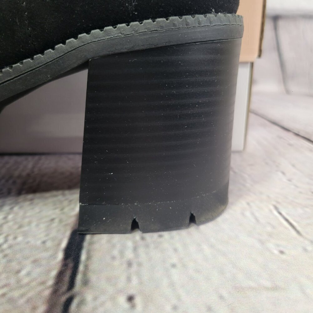 Wild Pair Margoee Platform Booties - Picture 4 of 9